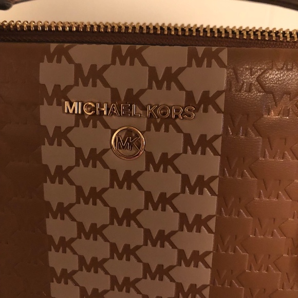 Beautiful Michael Kors Marilyn Logo Medium Satchel in Chestnut - Picture 4 of 9